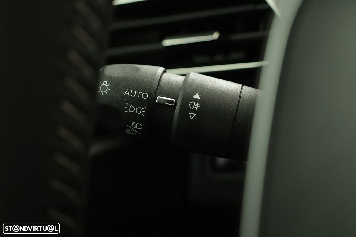 Peugeot 3008 1.2 PureTech Allure Pack - 18