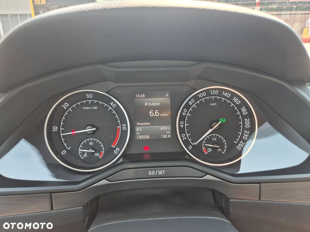 Skoda Superb 2.0 TDI Style DSG - 14