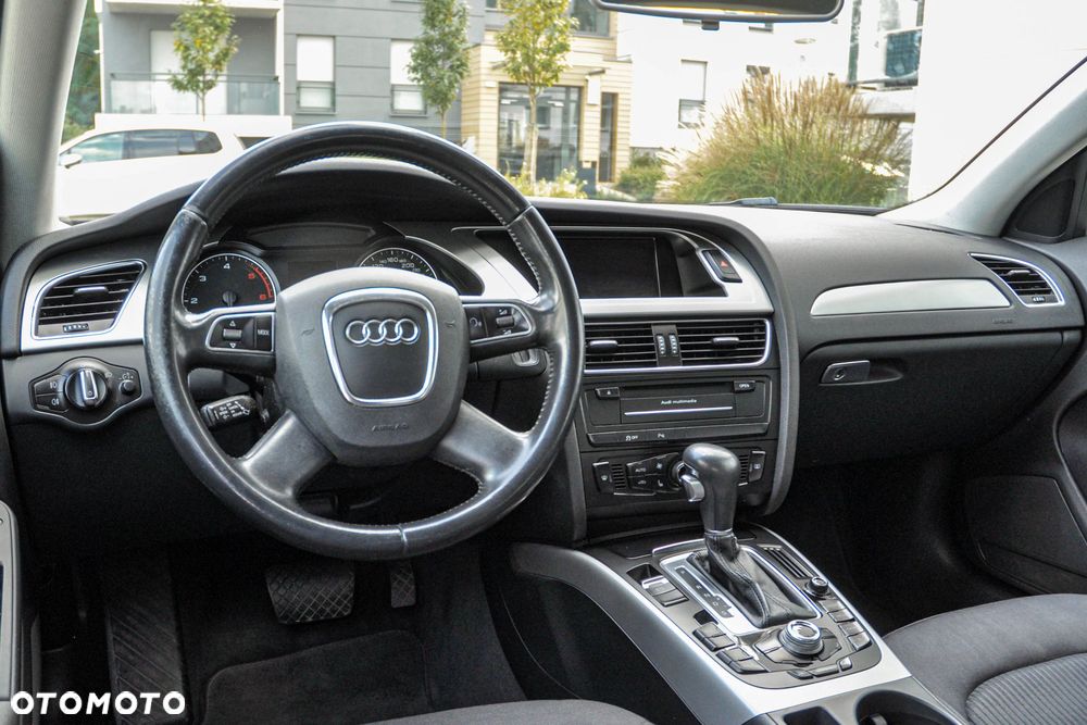 Audi A4 Avant - 9
