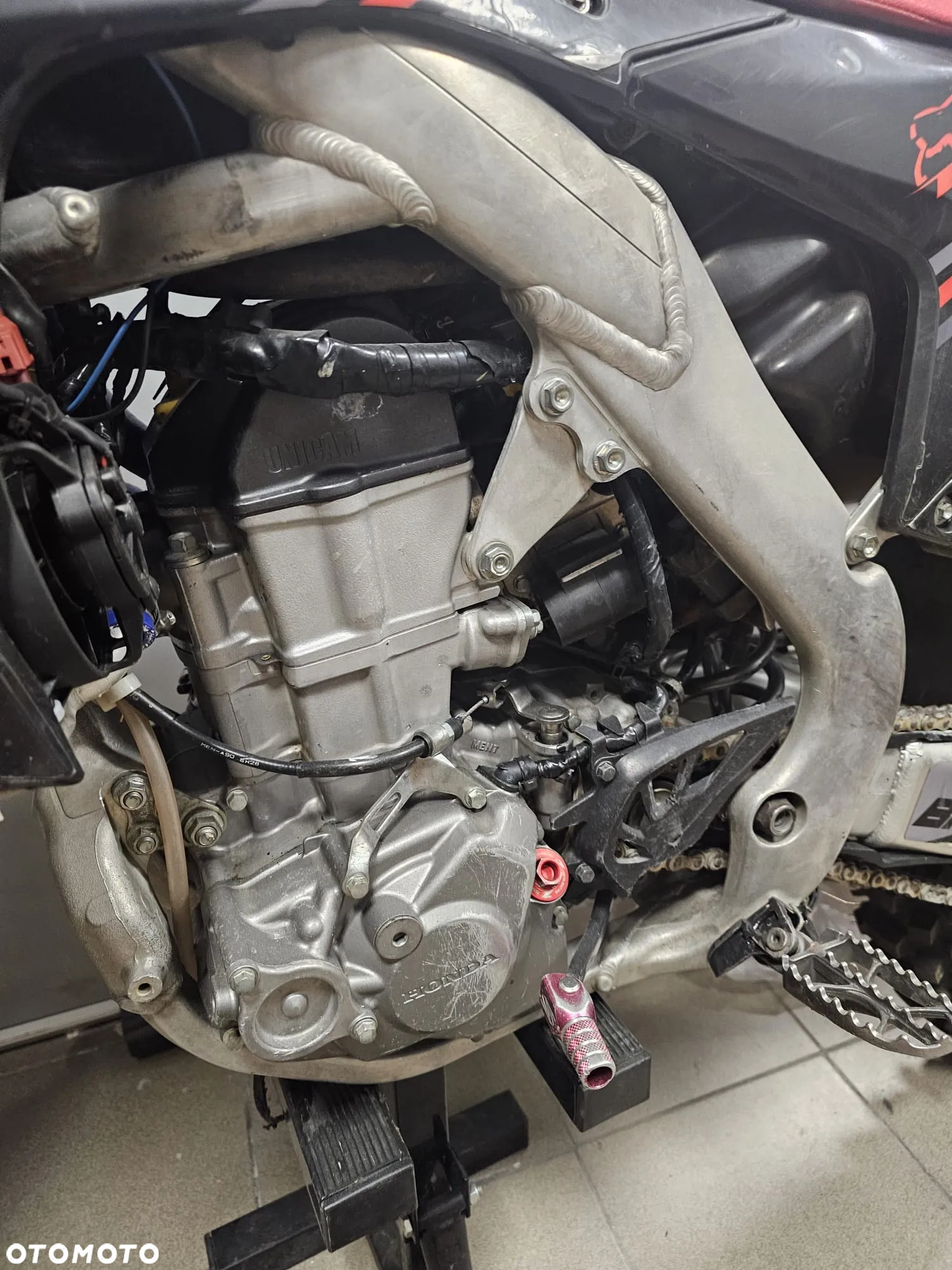 Honda CRF - 10