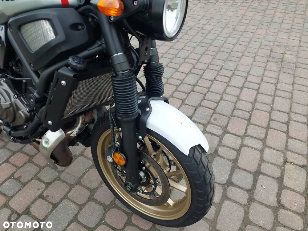 Yamaha XSR - 10