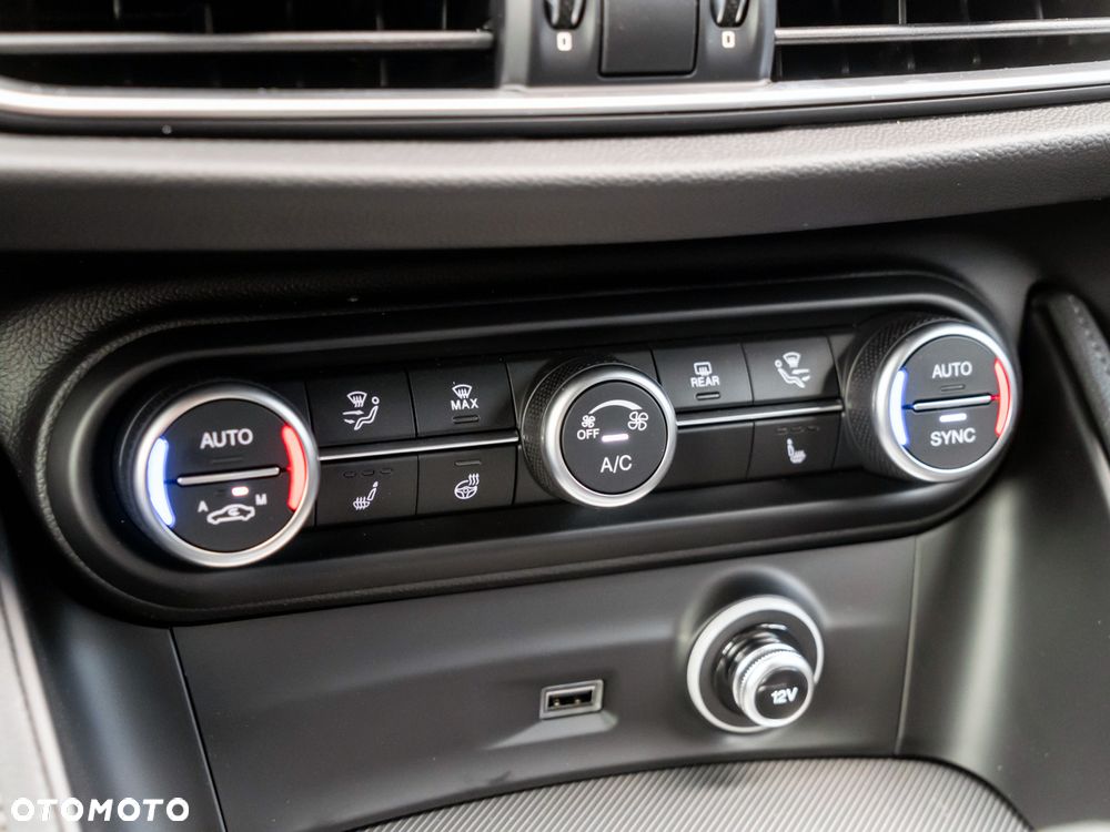 Alfa Romeo Stelvio 2.0 Turbo Veloce Q4 - 33