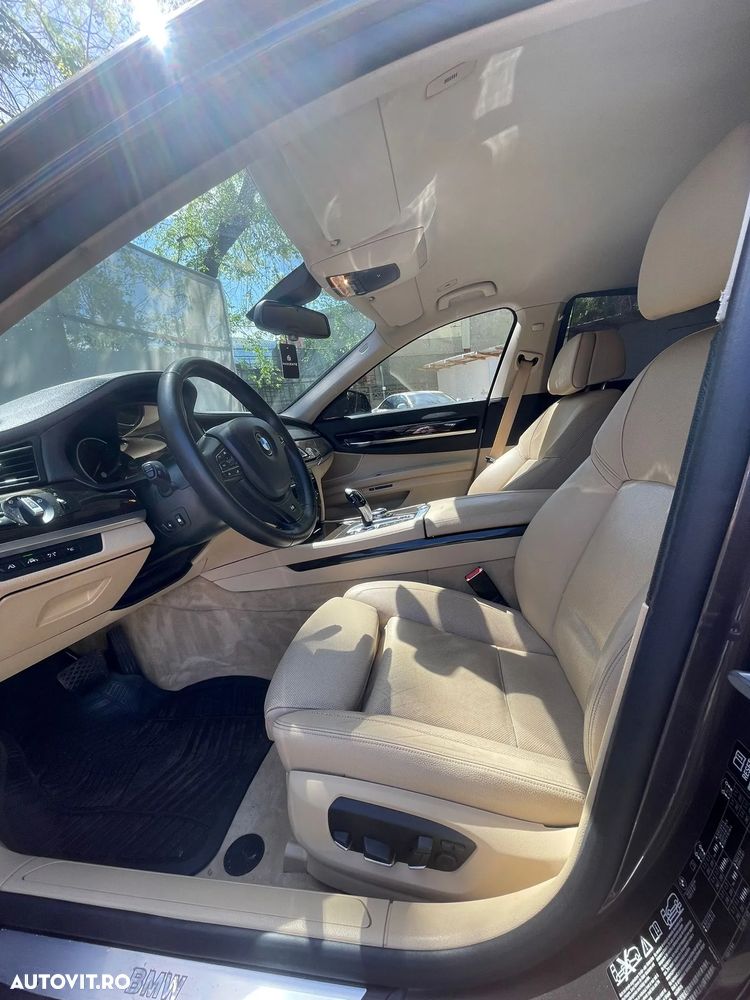 BMW Seria 7 750d xDrive - 9