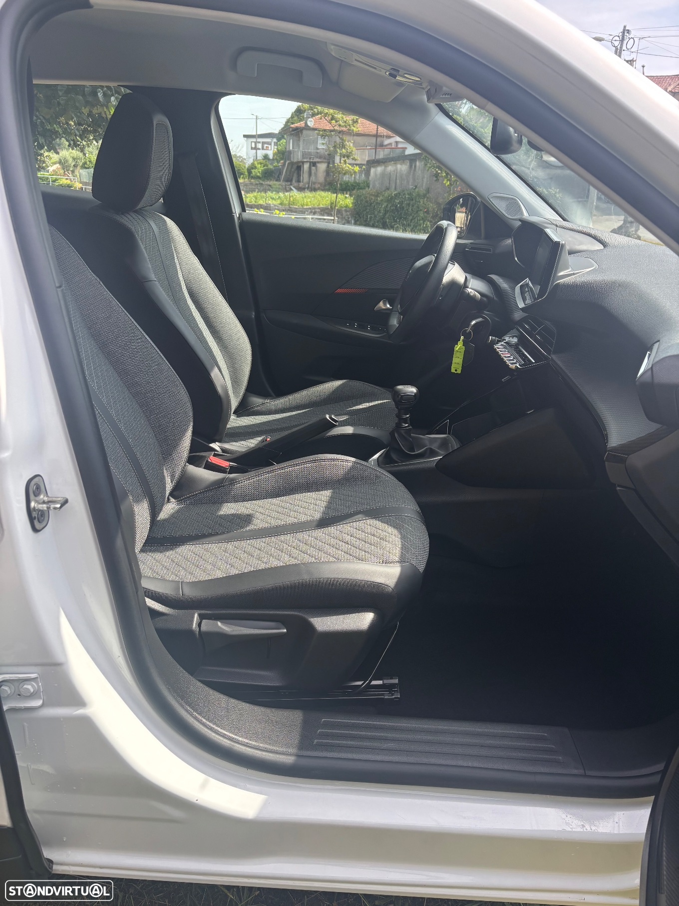 Peugeot 2008 1.5 BlueHDi Allure - 15