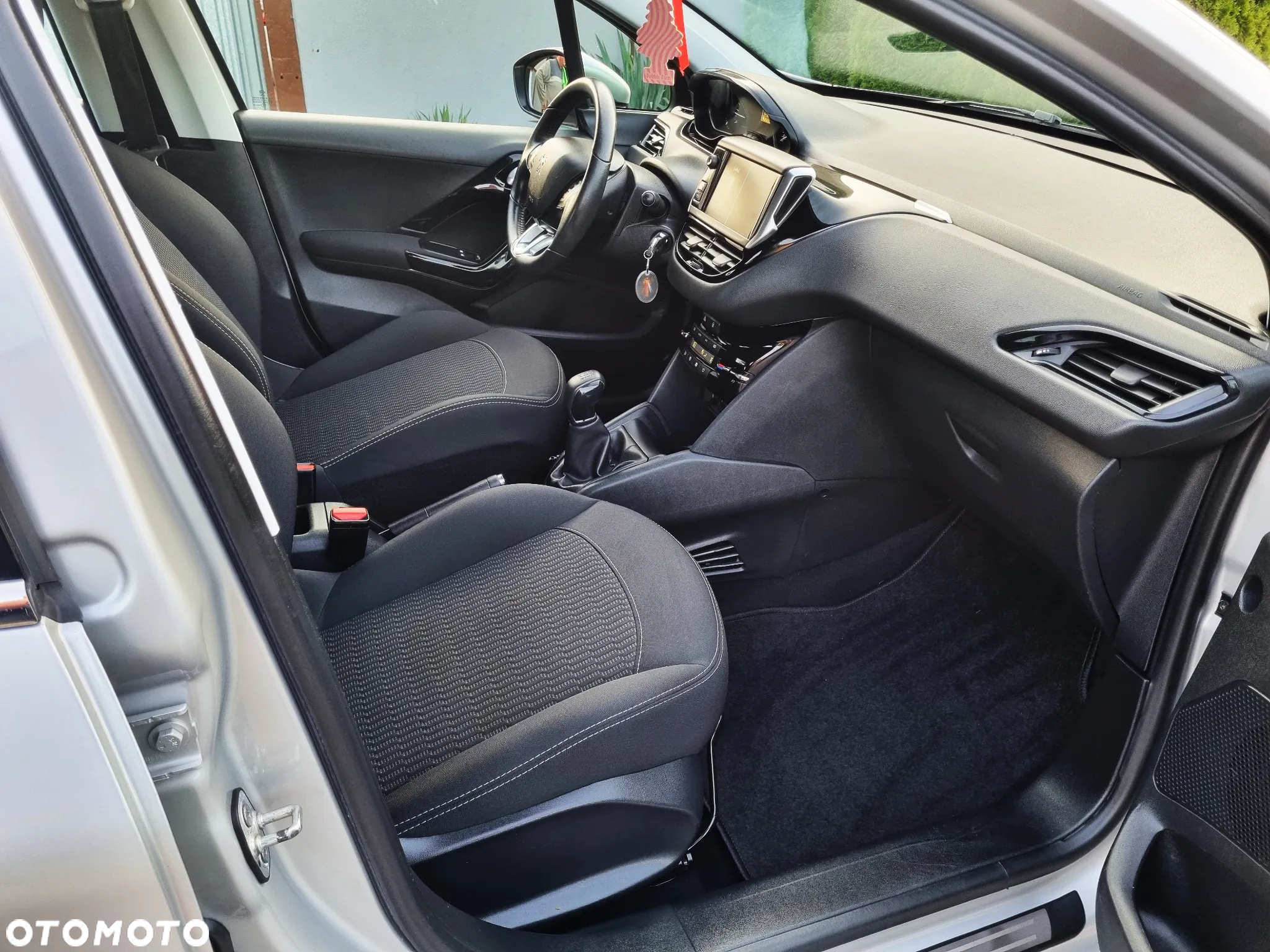 Peugeot 208 1.2 PureTech Style - 7