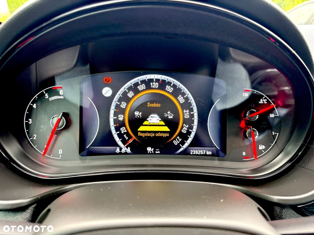 Opel Insignia - 27