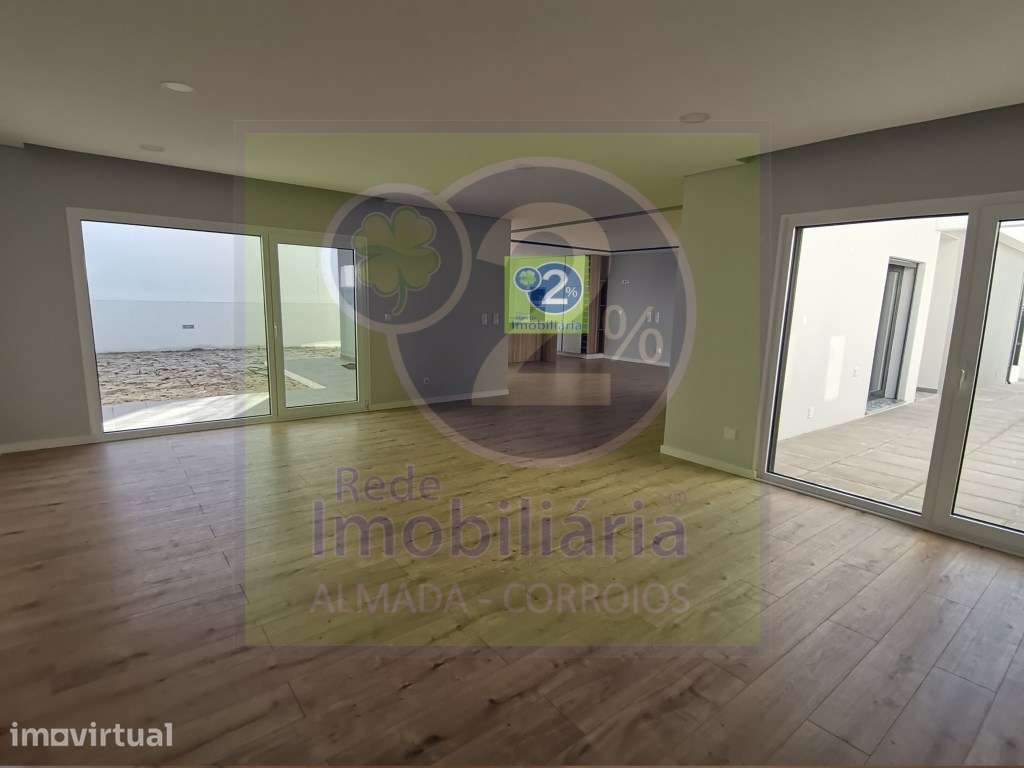 Moradia V3+1! Bem localizada - Grande imagem: 5/11