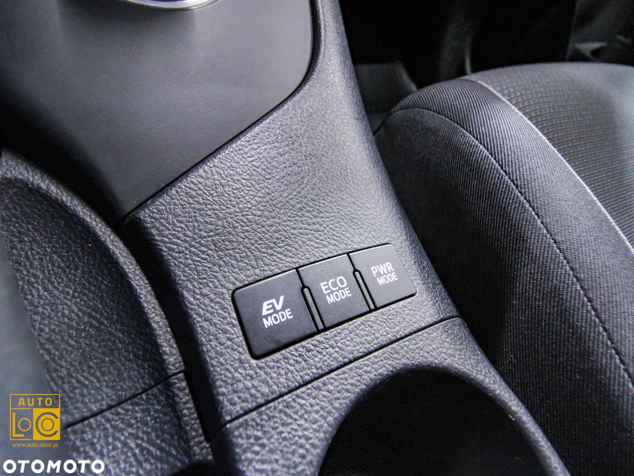 Toyota Auris Hybrid 135 Active - 25