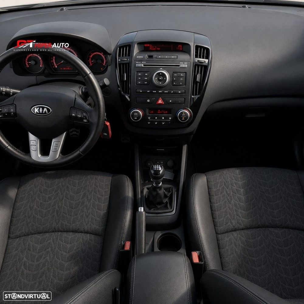 Kia Ceed SW 1.6 CRDi TX ISG - 9