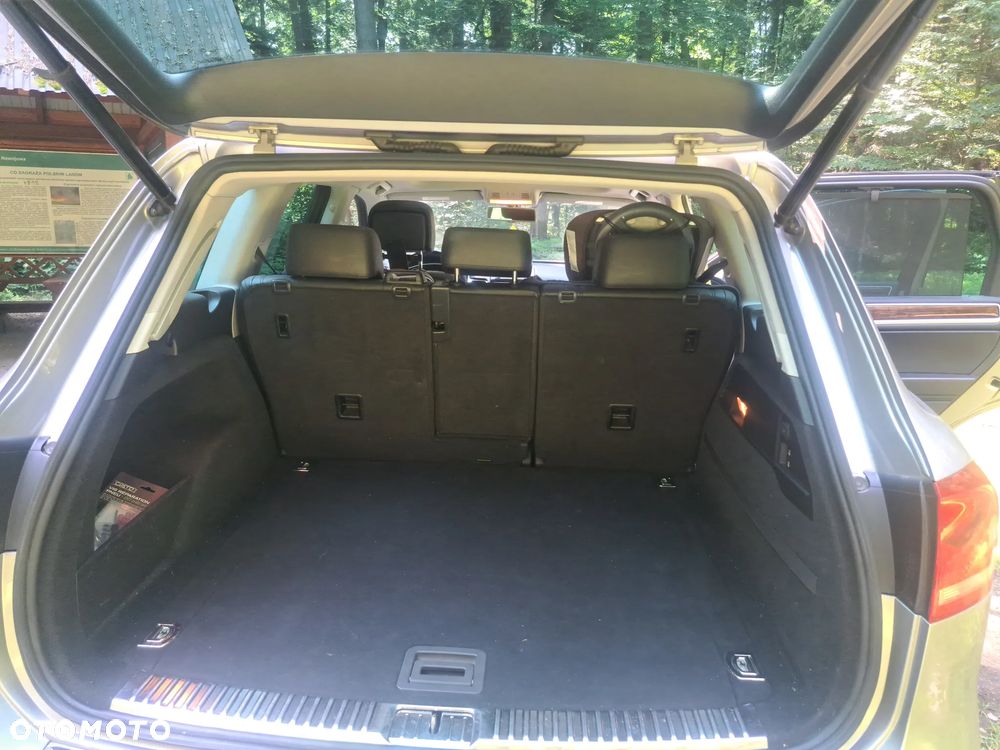 Volkswagen Touareg - 13