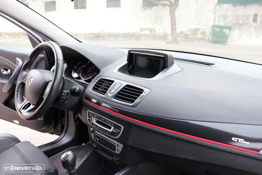 Renault Mégane Sport Tourer 1.6 dCi GT Line SS - 22