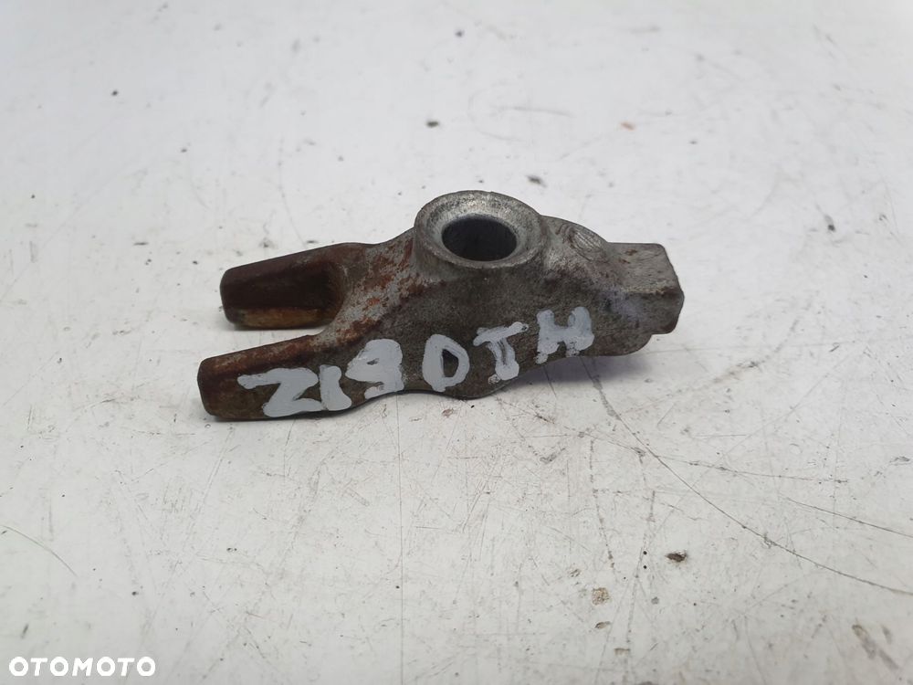 Opel 1.9 CDTI Z19DTH ŁAPKA WTRYSKÓW Mocowanie uchwyt - 7