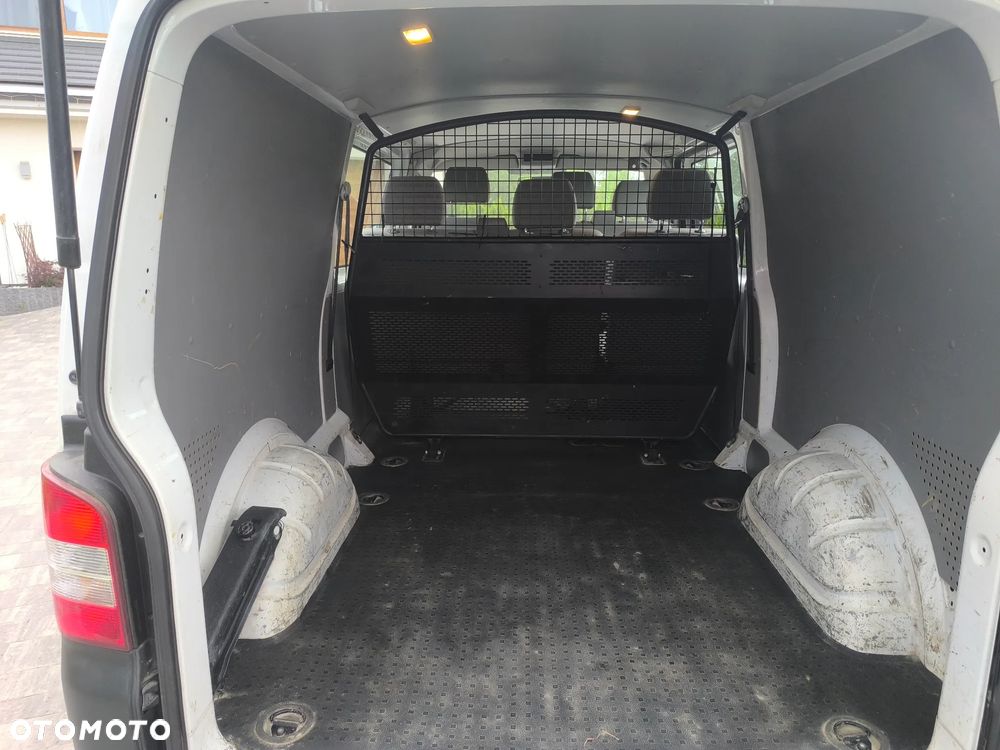 Volkswagen Transporter - 12
