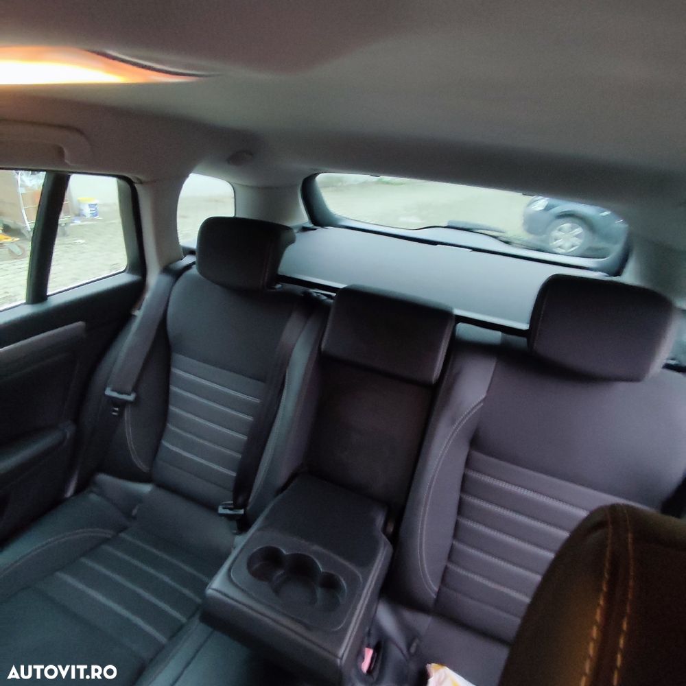 Renault Laguna 2.0dCi Initiale - 8