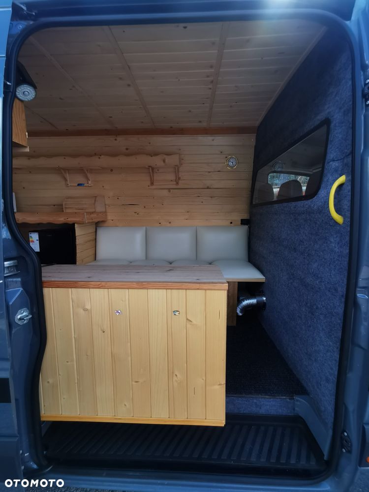 Volkswagen Crfater - 14