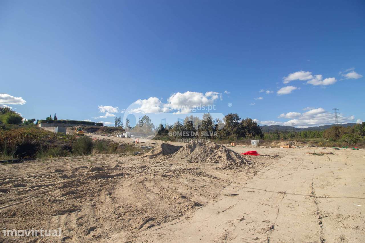 Lote para Construção de Moradia Individual com 542m2 com Vista Rio - Grande imagem: 4/19