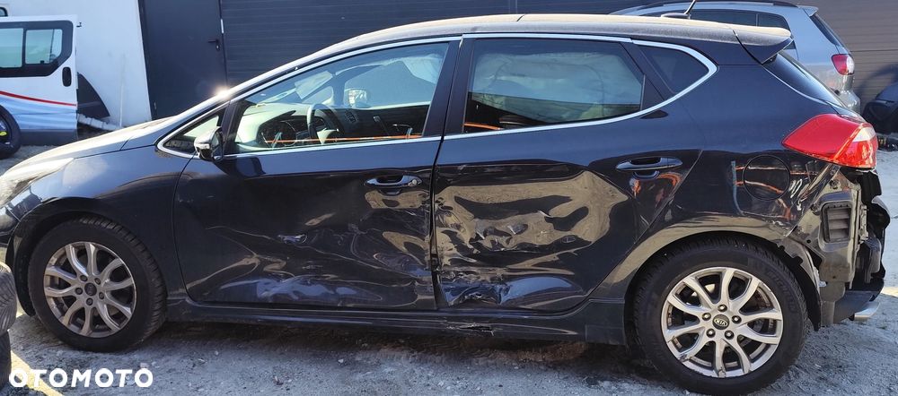 Kia Ceed 1.6 CRDi GT Line - 6