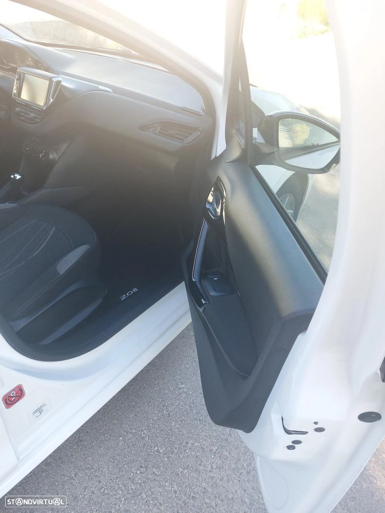 Peugeot 208 e-HDi 68 EGS5 Stop&Start Active - 7