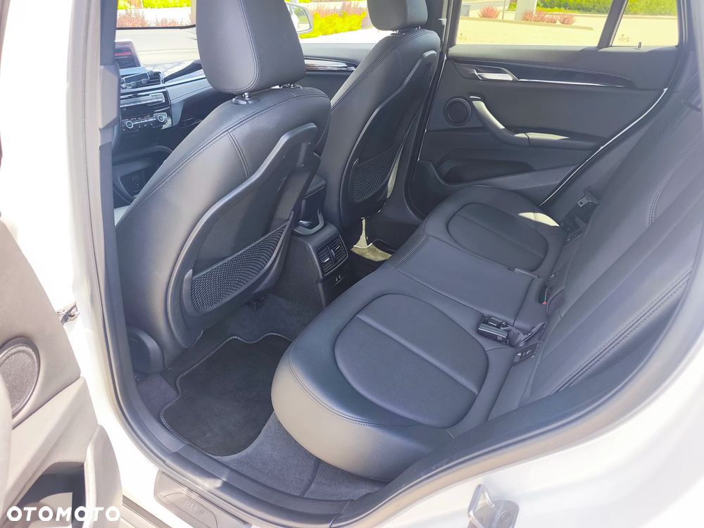 BMW X1 - 10