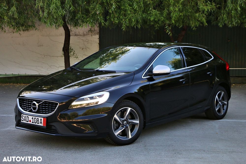 Volvo V40 D3 Aut. R-Design - 11