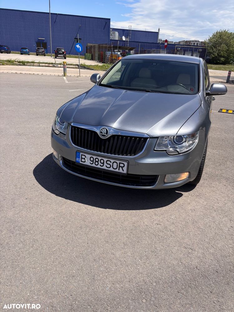 Skoda Superb 2.0 TDI Elegance DSG - 3