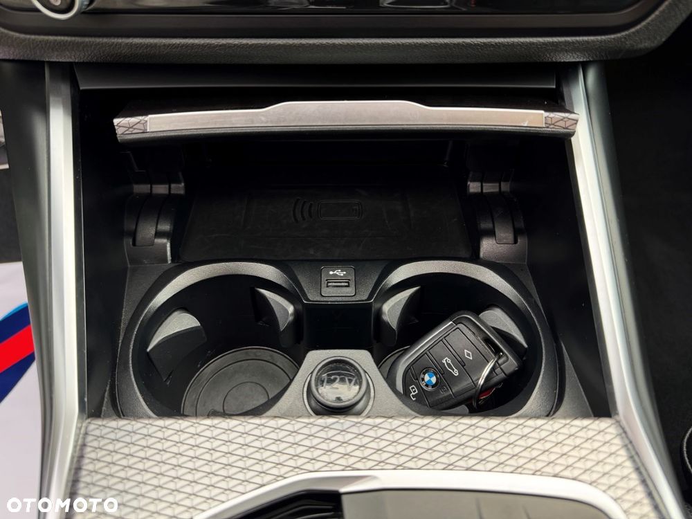 BMW Seria 3 320d xDrive mHEV M Sport Edition sport - 40