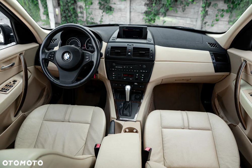 BMW X3 3.0i - 28
