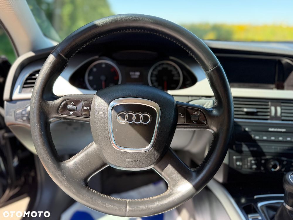 Audi A4 Avant 2.0 TDI DPF Ambition - 22