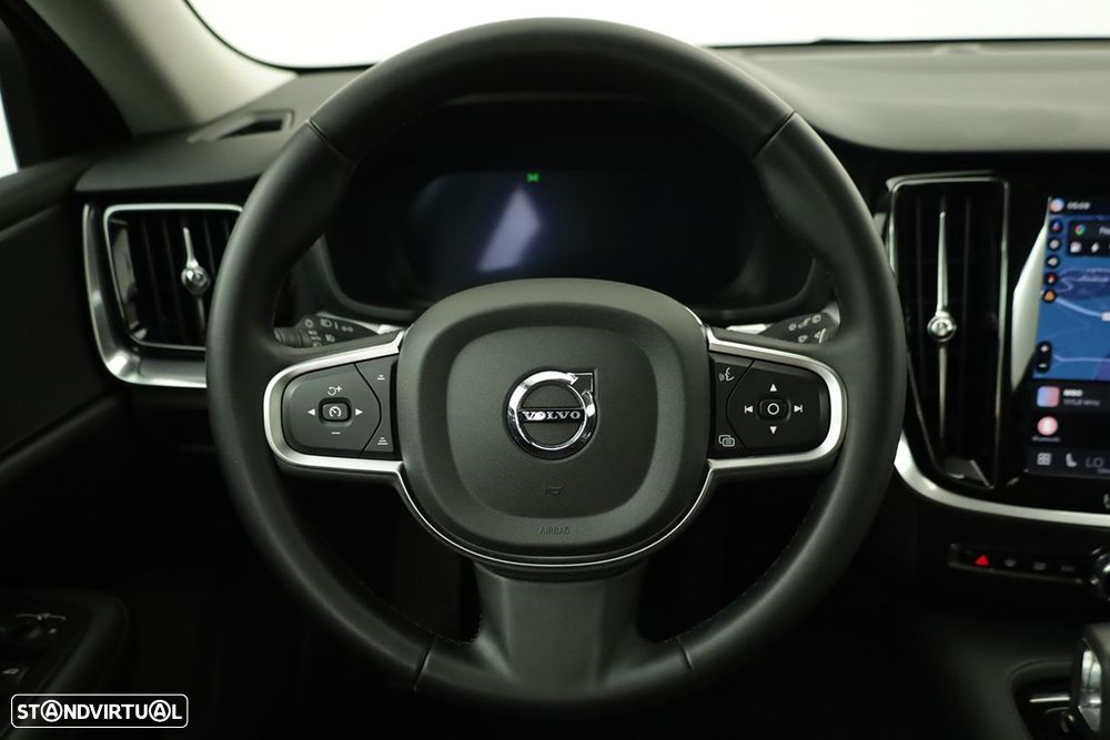 Volvo V60 2.0 T6 AWD TE Essential - 17