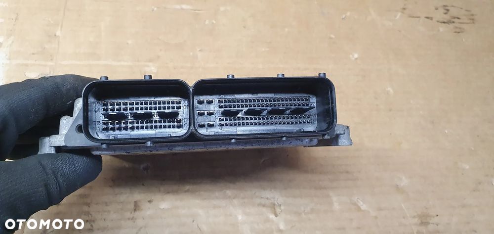 Komputer sterownik silnika Hyundai ix35 1.7 CRDI 39120-2A051 - 3