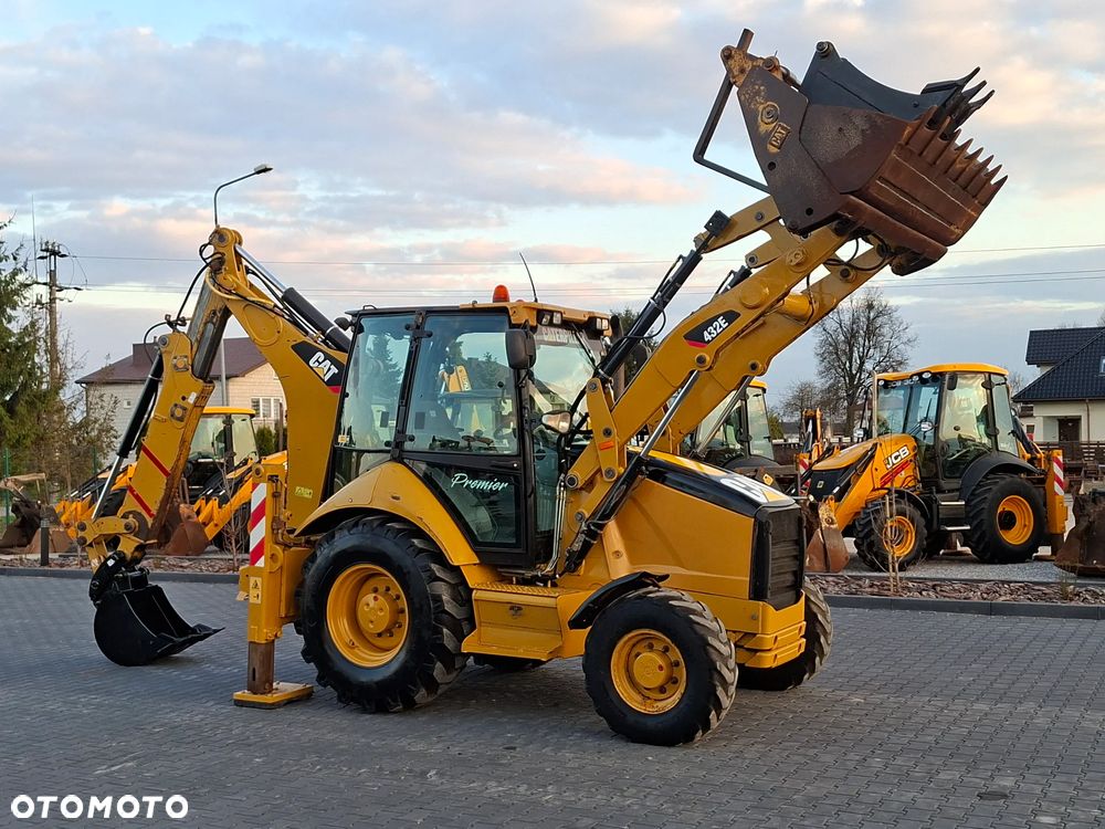 Caterpillar CAT 432E Premier - 7