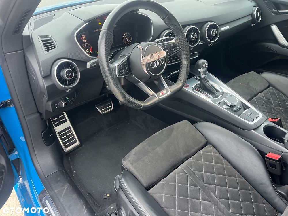 Audi TT S Coupé - 13