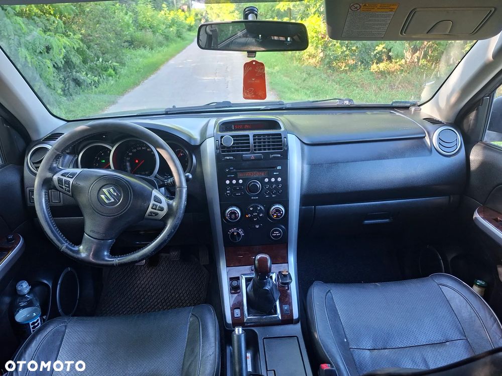 Suzuki Grand Vitara 1.9 DDiS Comfort - 9