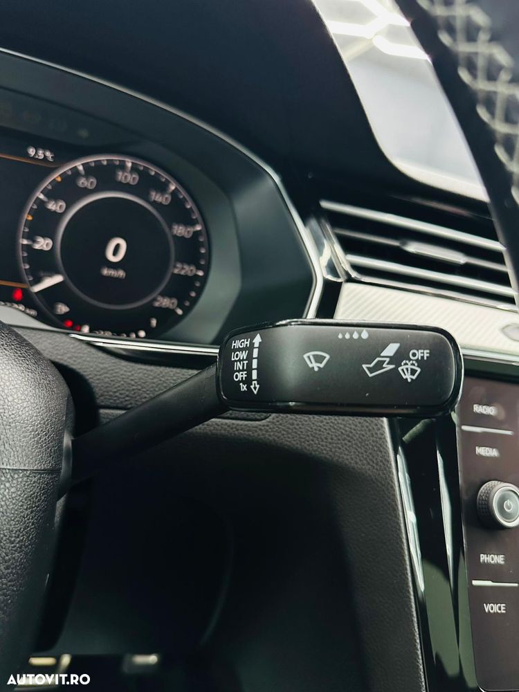 Volkswagen ARTEON 2.0 TDI SCR DSG R-Line - 31