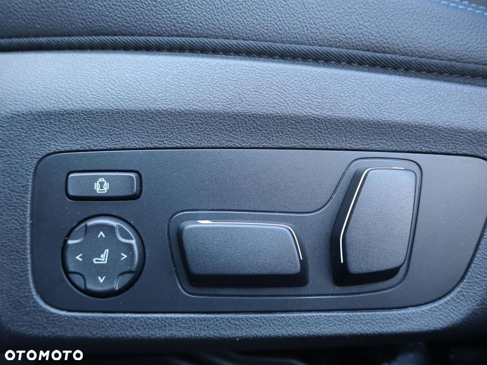 BMW Seria 3 - 16