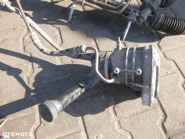 ELEKTRYCZNA POMPA WSPOMAGANIA CITROEN C4 PICASSO - 16