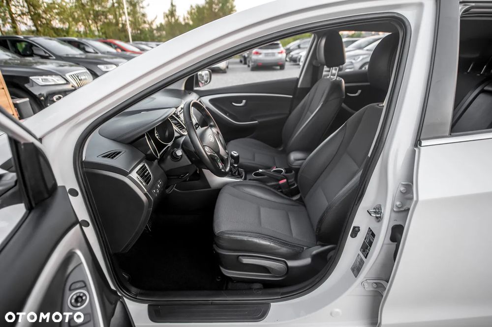 Hyundai i30 blue 1.6 GDI Style - 17