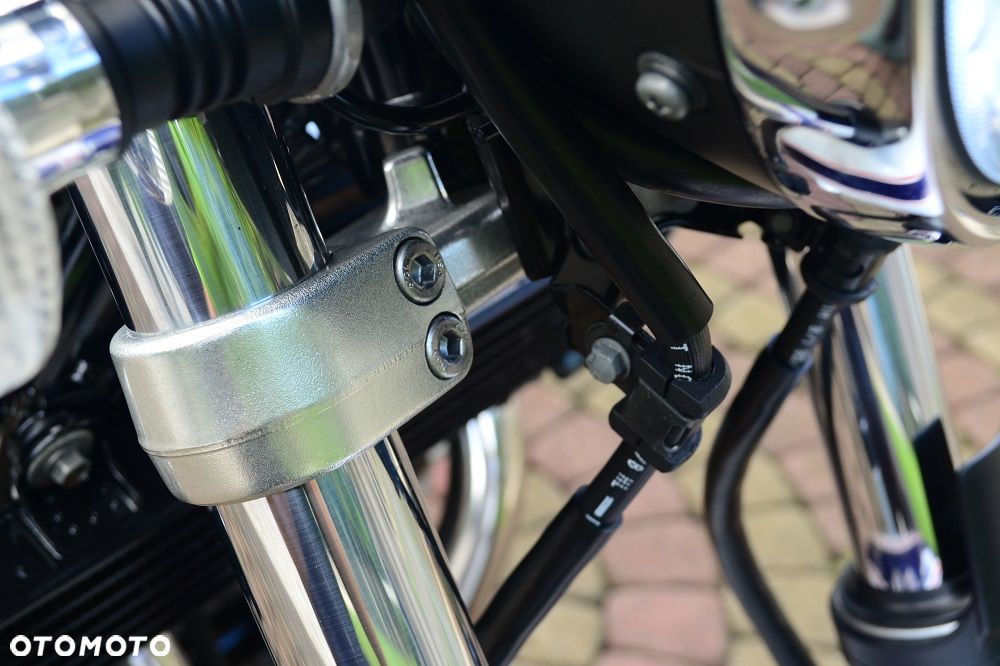 Yamaha XJR - 33
