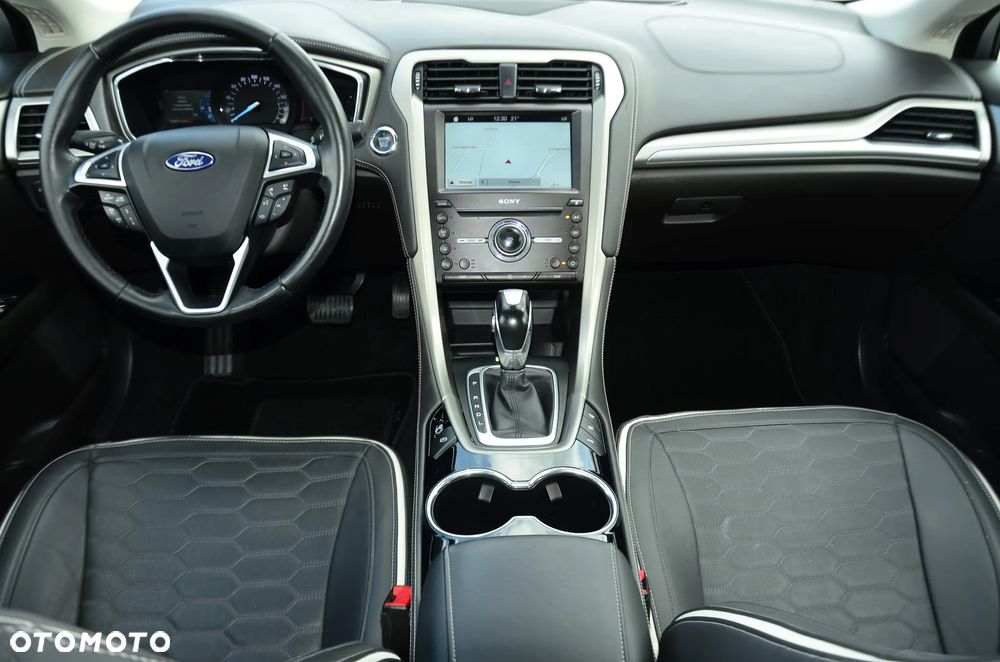 Ford Mondeo - 22
