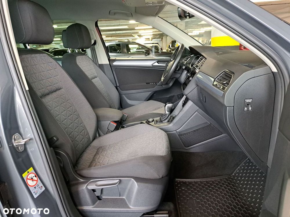 Volkswagen Tiguan - 16