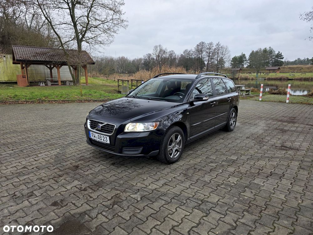 Volvo V50 1.6D DPF Kinetic - 1