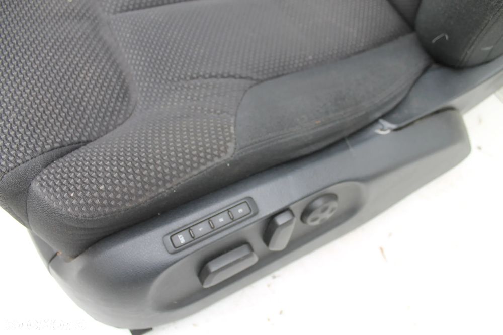 VW Passat b6 kombi variant fotele elektryczne komplet - 4