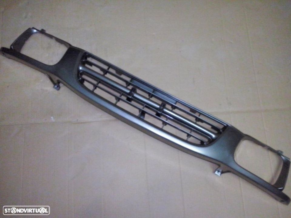 Grelha da frente para a Opel Campo B 1998 -2000 NOVA - 1