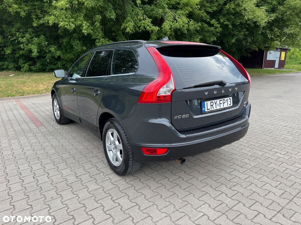 Volvo XC 60 2.4D Momentum - 4