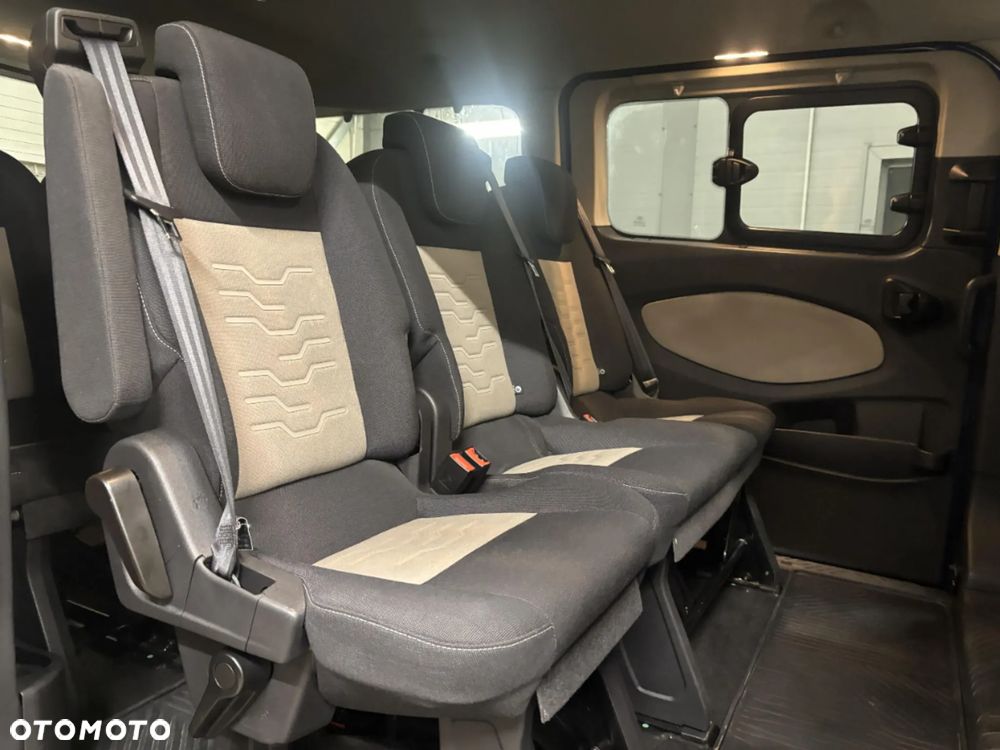 Ford Transit Custom - 14