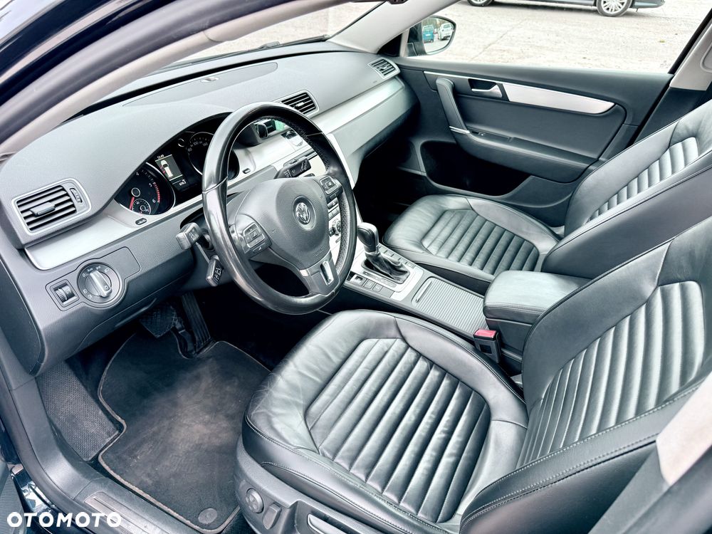 Volkswagen Passat 2.0 TDI Highline DSG - 10