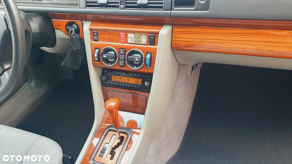Mercedes-Benz W124 (1984-1993) - 9