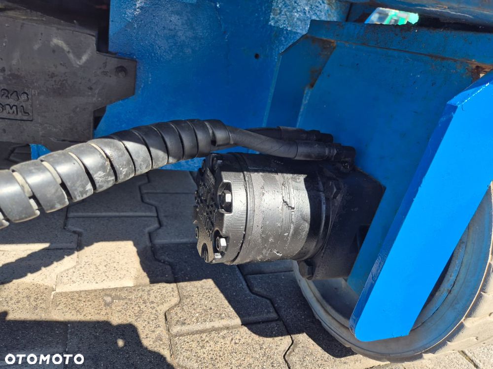 Genie GS 4047 / 1 WŁ / SUPER STAN / ODNOWIONY / NISKIE MOTOGODZINY / MAX 14 METRÓW / MAX 350 KG ŁADOWNOŚĆ - 30