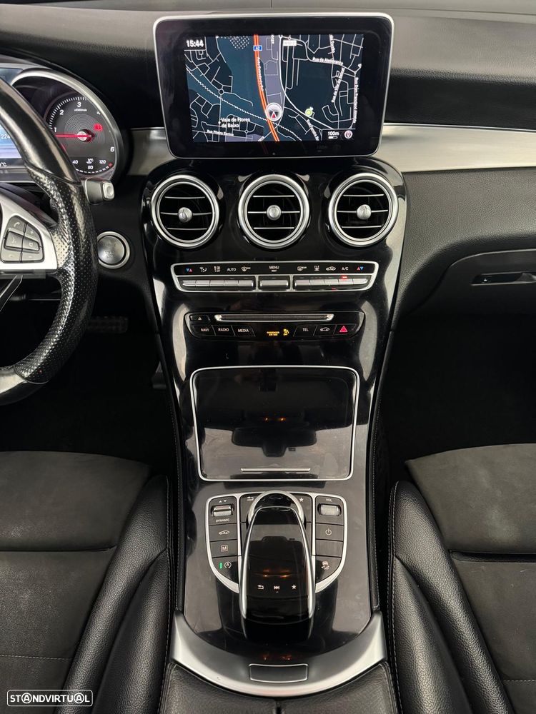 Mercedes-Benz GLC 250 d 4Matic 9G-TRONIC AMG Line - 17