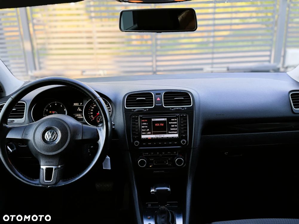 Volkswagen Golf - 30